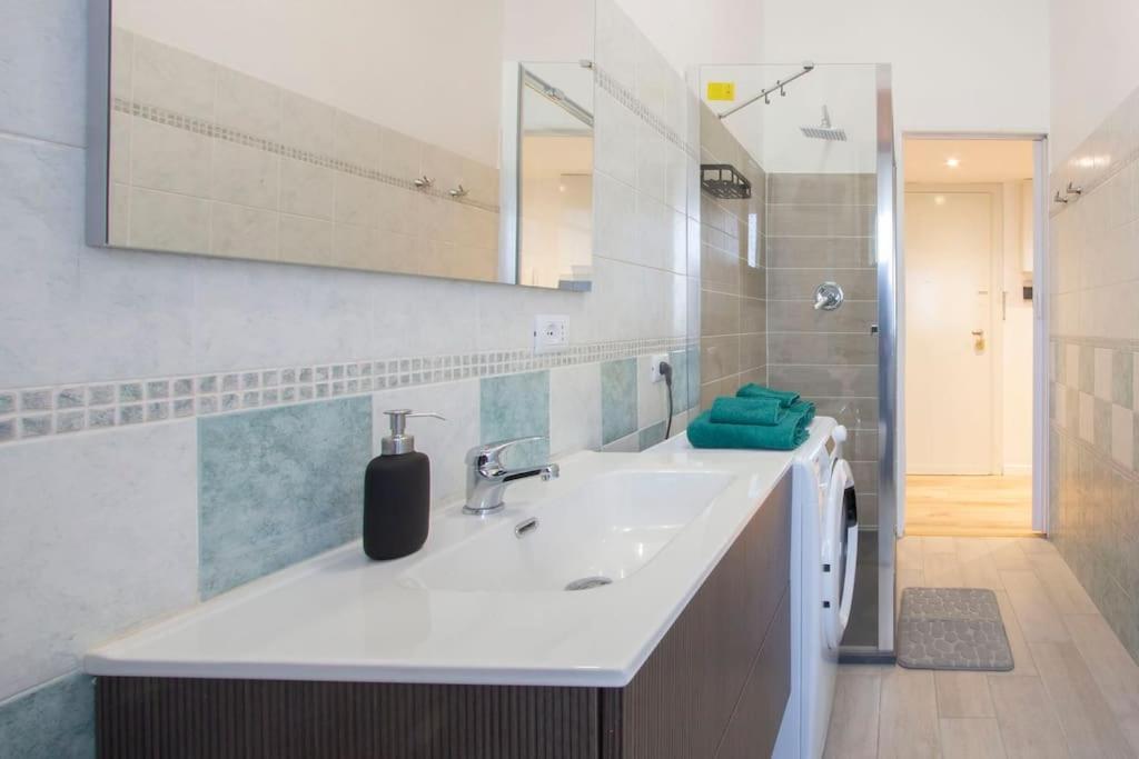 Senago'S Home - 15 Minuti Rho Fiera Bagian luar foto
