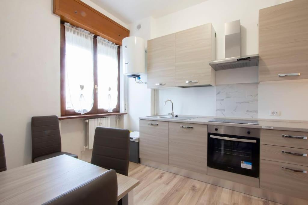 Senago'S Home - 15 Minuti Rho Fiera Bagian luar foto