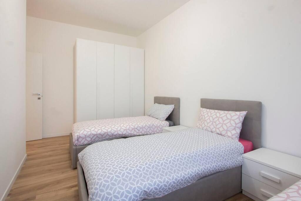 Senago'S Home - 15 Minuti Rho Fiera Bagian luar foto